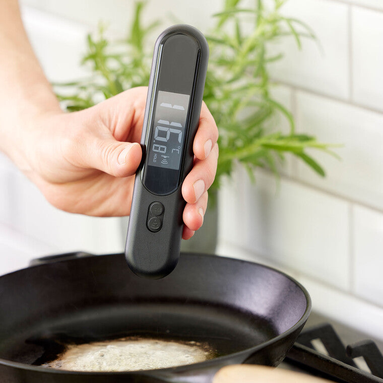 2-i-1 infrarødt stegetermometer